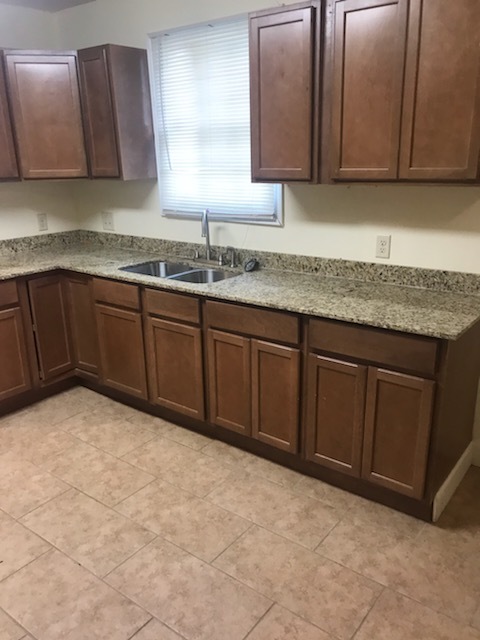 Kitchen - 3474 N Acadian Thruway