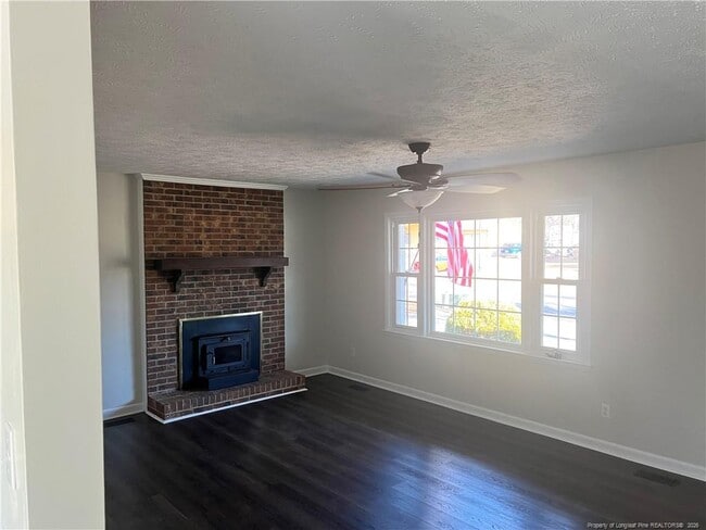 Foto del edificio - 805 Appalachin Dr