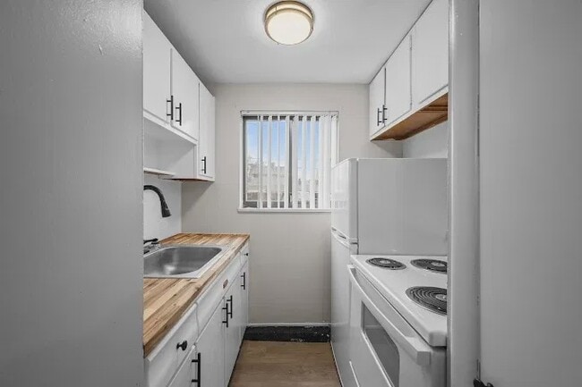 Building Photo - Ashby Terrace