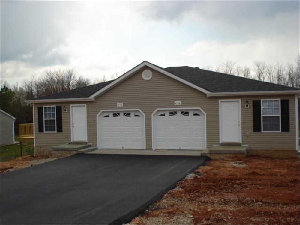 Primary Photo - 857 Lynnwood Way