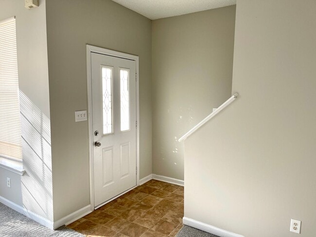 Foto del edificio - 6688 Sunset Hills Blvd