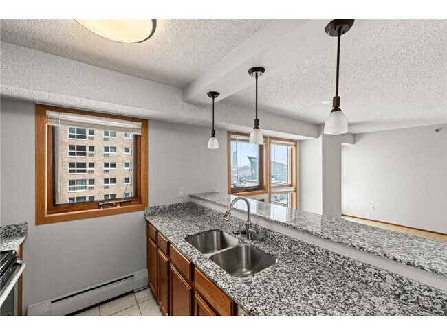 Foto del edificio - 433 S 7th St