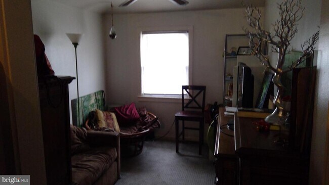 Building Photo - 303 Delaware Cir