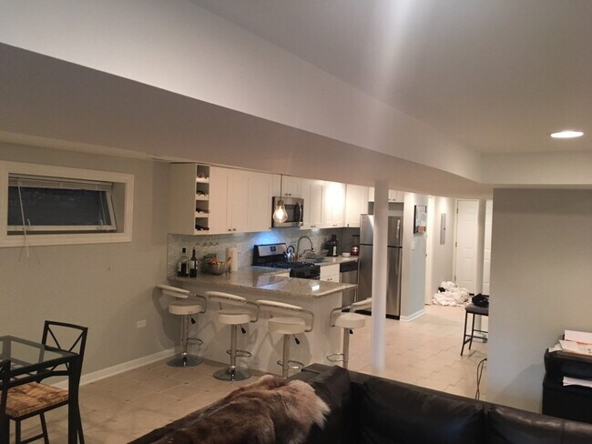 Foto del edificio - 1725 N Kedzie Ave