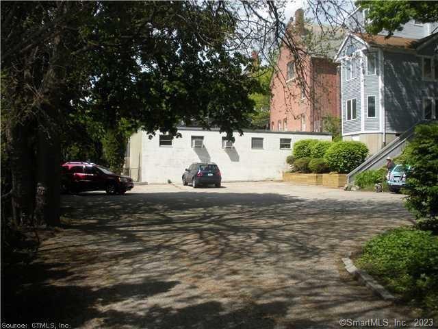 Building Photo - 58 Huntington St
