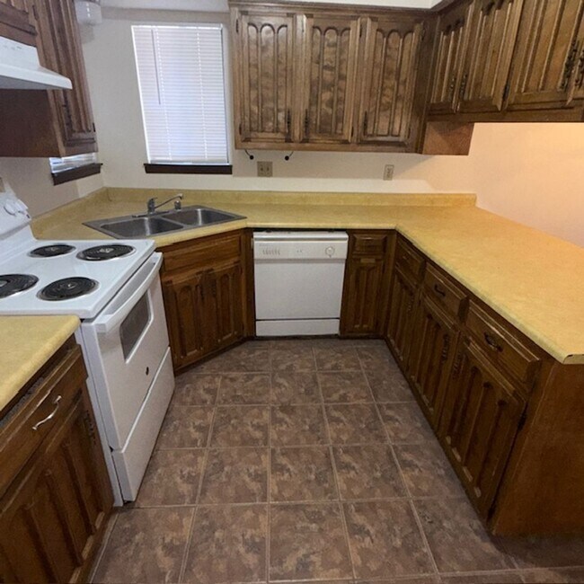 Foto del edificio - COMING SOON!