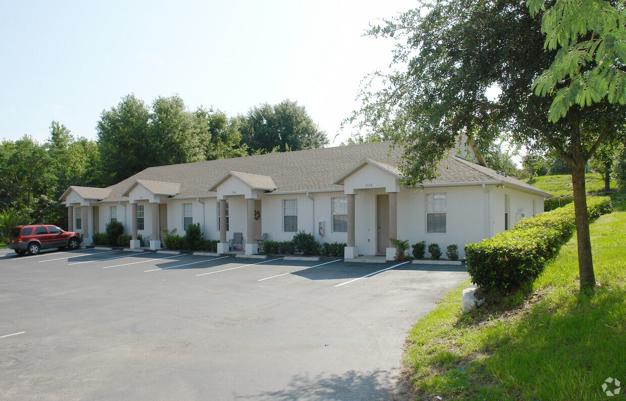 Foto principal - 230-232 E Highland Ave