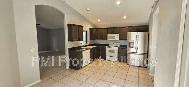 Foto del edificio - 17343 Summer Oak Ln