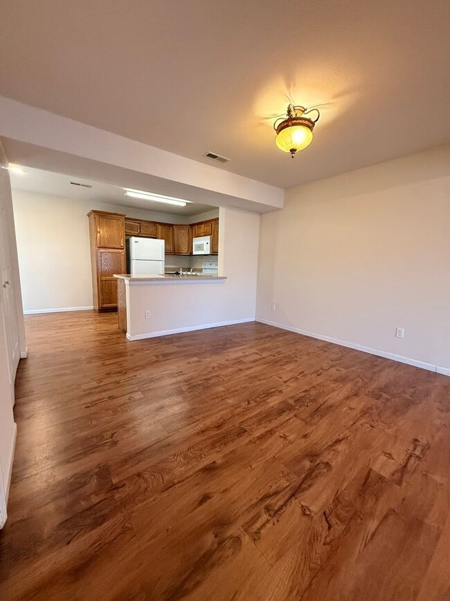 Building Photo - 1057-MF2-E