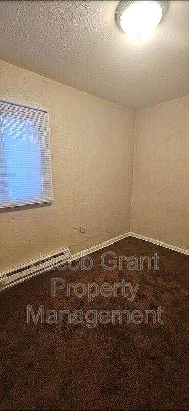 Building Photo - 311 S Water Ave
