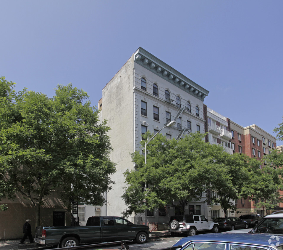 Primary Photo - 348-360 E 119th St
