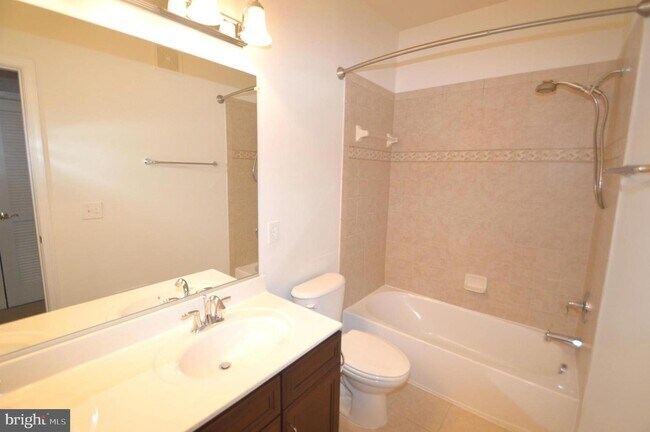 Foto del edificio - 22728 Beacon Crest Terrace