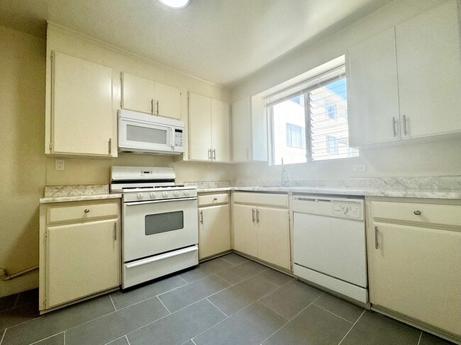 Foto del edificio - 1540 Laurel Ave