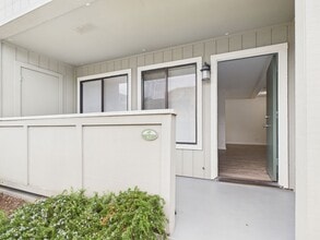 Building Photo - 820 Casanova Ave