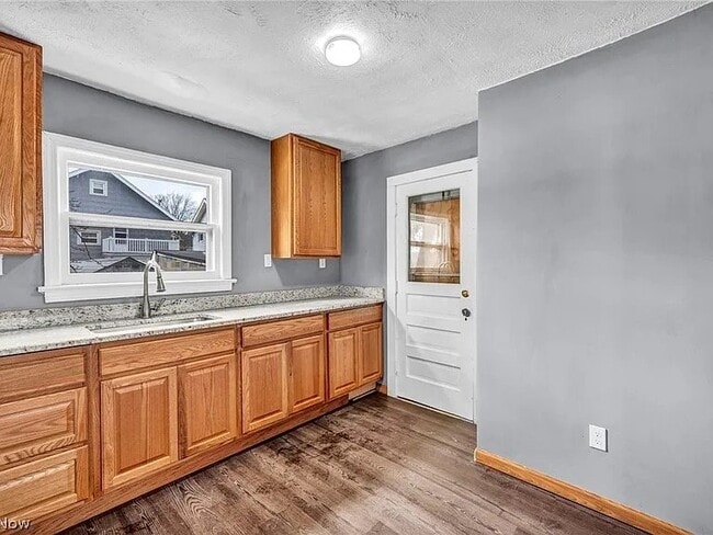 Foto del edificio - 13313 Kuhlman Ave