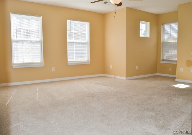 Building Photo - 2625 Piney Ridge Dr