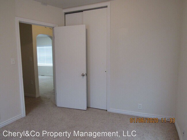 Building Photo - 3 br, 2 bath House - 447 Charles Avenue