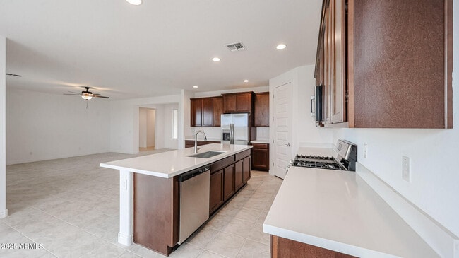 Foto del edificio - 25095 N 171st Ave