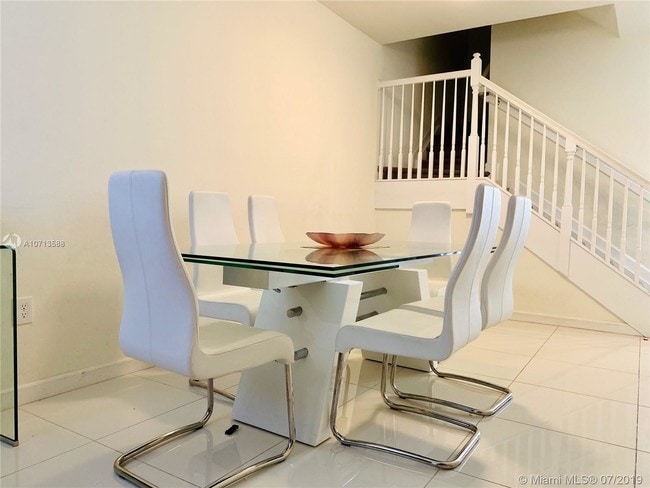 Foto del edificio - 8885 NW 103rd Ave