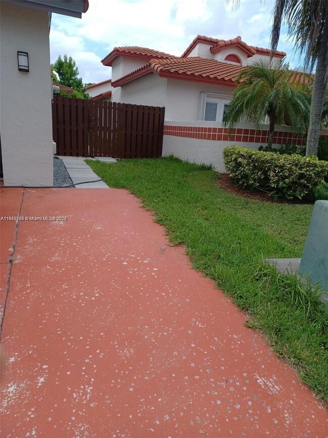 Building Photo - 14727 SW 112th Terrace