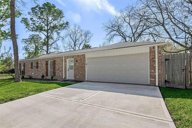 Building Photo - 13902 Wickersham Ln
