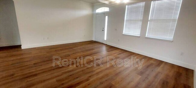 Foto del edificio - 2723 Woodstream Cir