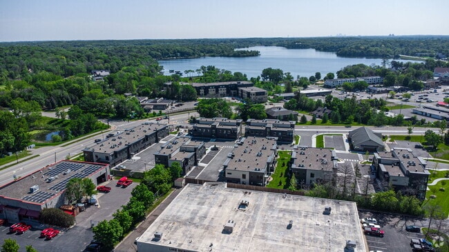 Building Photo - The Stax of Long Lake
