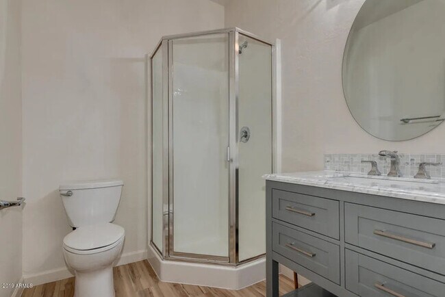Foto del edificio - Stunning 2 bedroom 2-bathroom