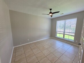 Building Photo - 4427 Garden Ridge Ct