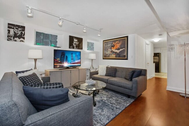 Foto del edificio - 1633 N North Park Avenue