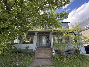 Building Photo - 180 Wesley St