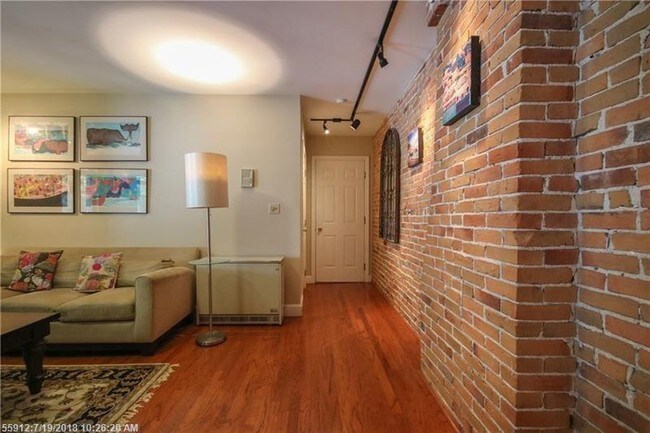 Foto del edificio - 287 Spring St