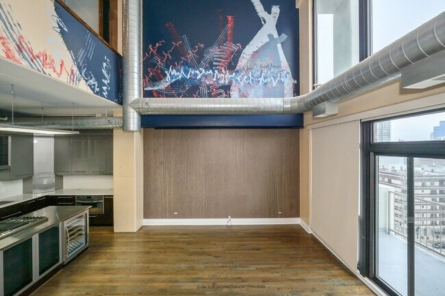 Foto del edificio - 1530 S State St