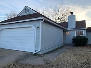 Building Photo - 4728 S Ironwood Ave