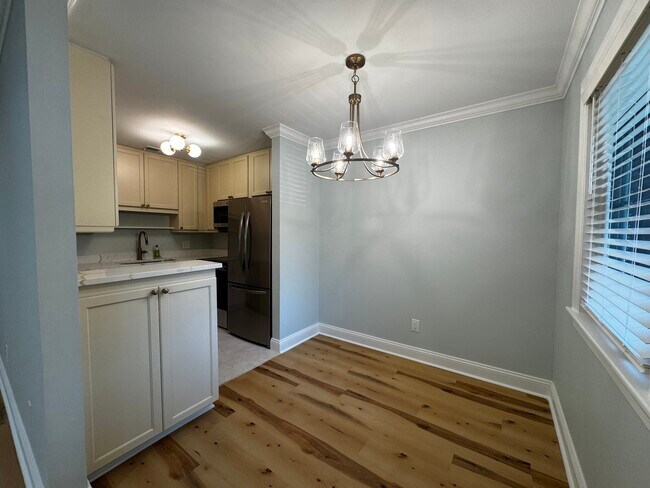 Foto del edificio - 753 Ashdale Dr