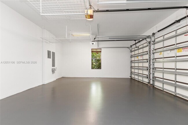 Building Photo - 8420 NW 33rd St
