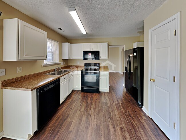 Foto del edificio - 104 Indian Overlook Ct
