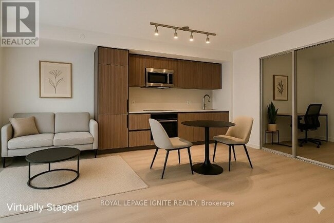 Photo du bâtiment - 120 Broadway Ave