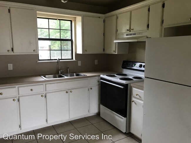 Building Photo - 206 N 35th St