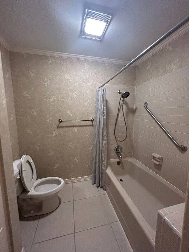Building Photo - Rental Property