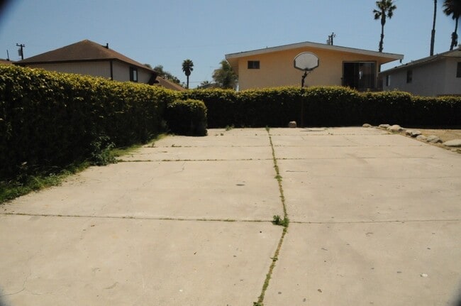 Building Photo - 6527 Sabado Tarde Rd