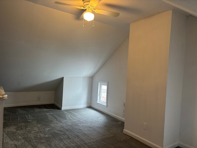 Building Photo - 36 W Simpson St