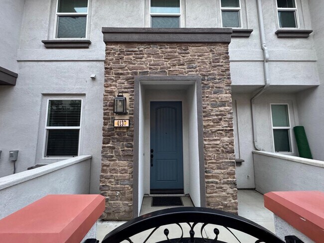 Foto del edificio - 4137 Rio Azul Way