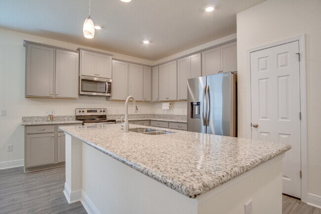 Foto del edificio - Southern Palms 4BR Home Featuring Vaulted ...