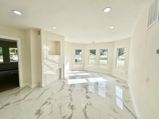 Foto del edificio - 155 Leesville Rd