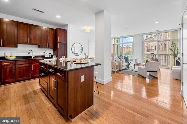 Foto del edificio - 2772 Lighthouse Point E