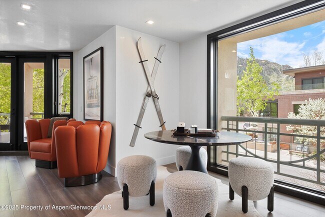 Foto del edificio - 120 S Spring St