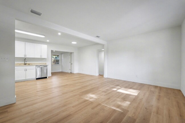 Foto del edificio - 5827 Ansley St