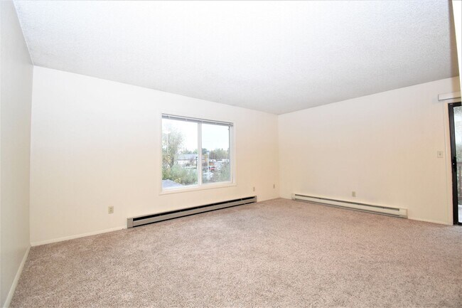Foto del edificio - Great top floor 2 bed 1 bath condo, amazin...