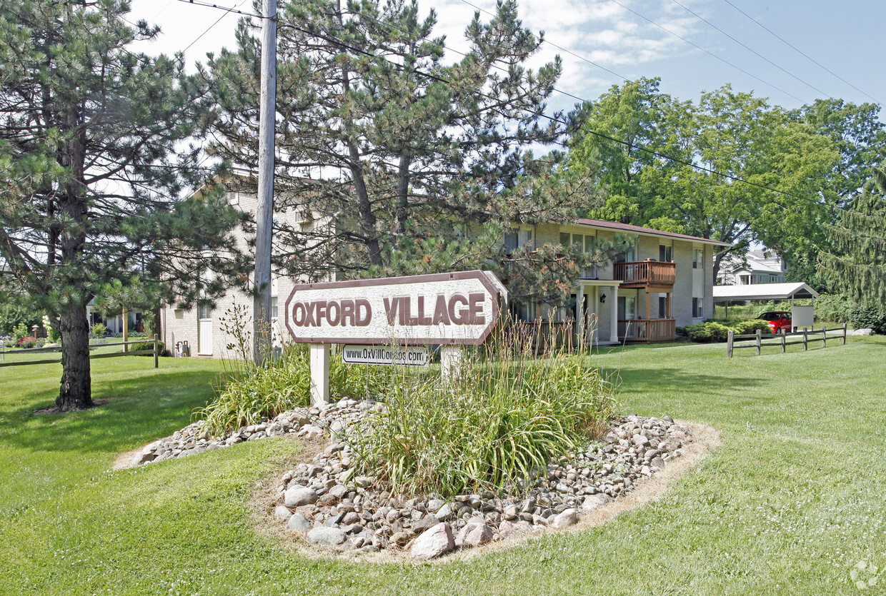 Building Photo - Oxford Village Apartments